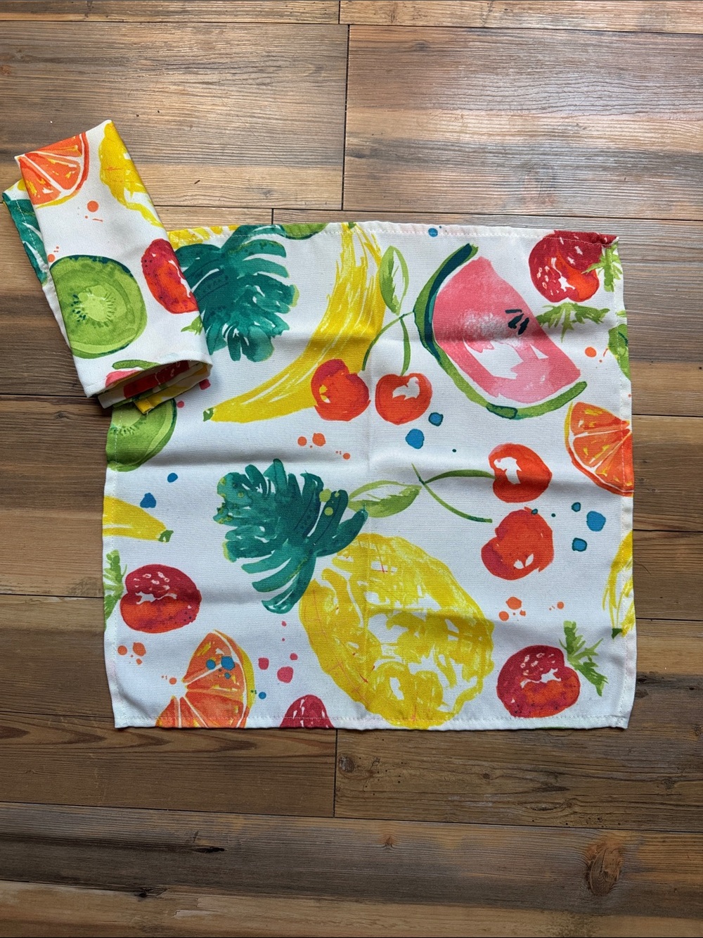 Anthropologie Multicolor Tropical Fruit Print Napkin Set. (2)